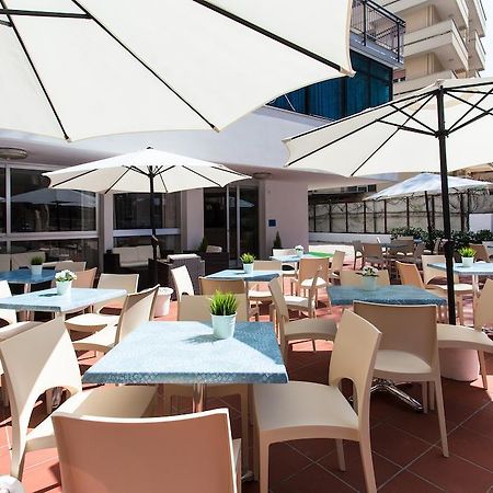 Hotel Mario Чезенатико Экстерьер фото